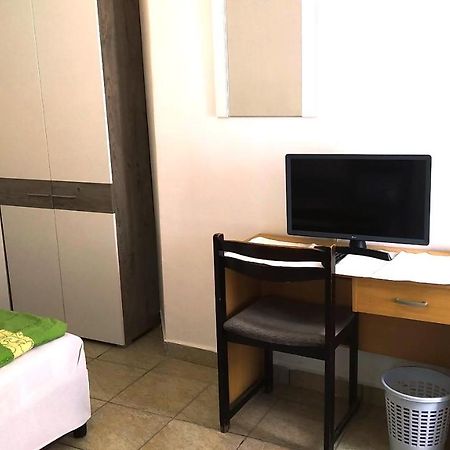 Hostel Maros Győr Extérieur photo